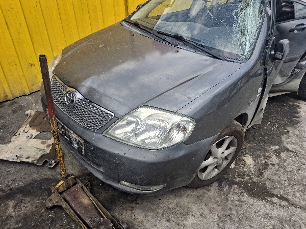toyota-corolla-on-kaput-far-panel-tampon-camurluk-orjinal-cikma-japon-market