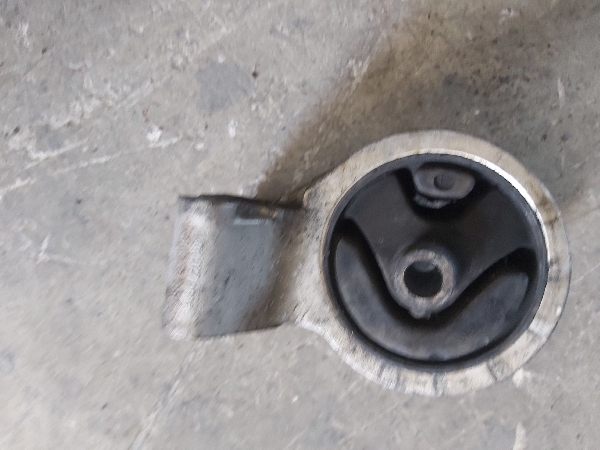 mitsubishi-carisma-16-motor-kulagi-sanziman-kulagi-cikma-yedek-parca-japon-market