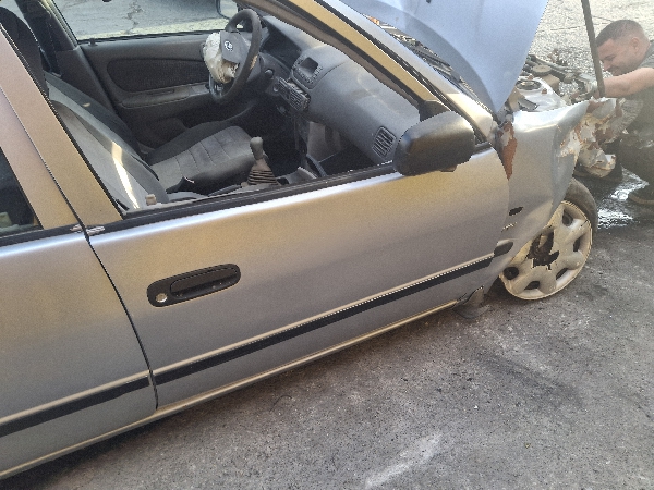 toyota-corolla-sag-on-kapi-1999-2001-cikma-yedek-parca-japon-market