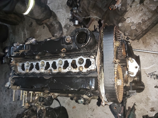 mitsubishi-carisma-18-gdi-cikma-motor-mitsubishi-carisma-18-silindir-kapagi